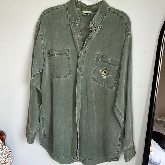 Southwest Buffalo Faded Wash Green Pocket Button Down - Picture 2 of 8